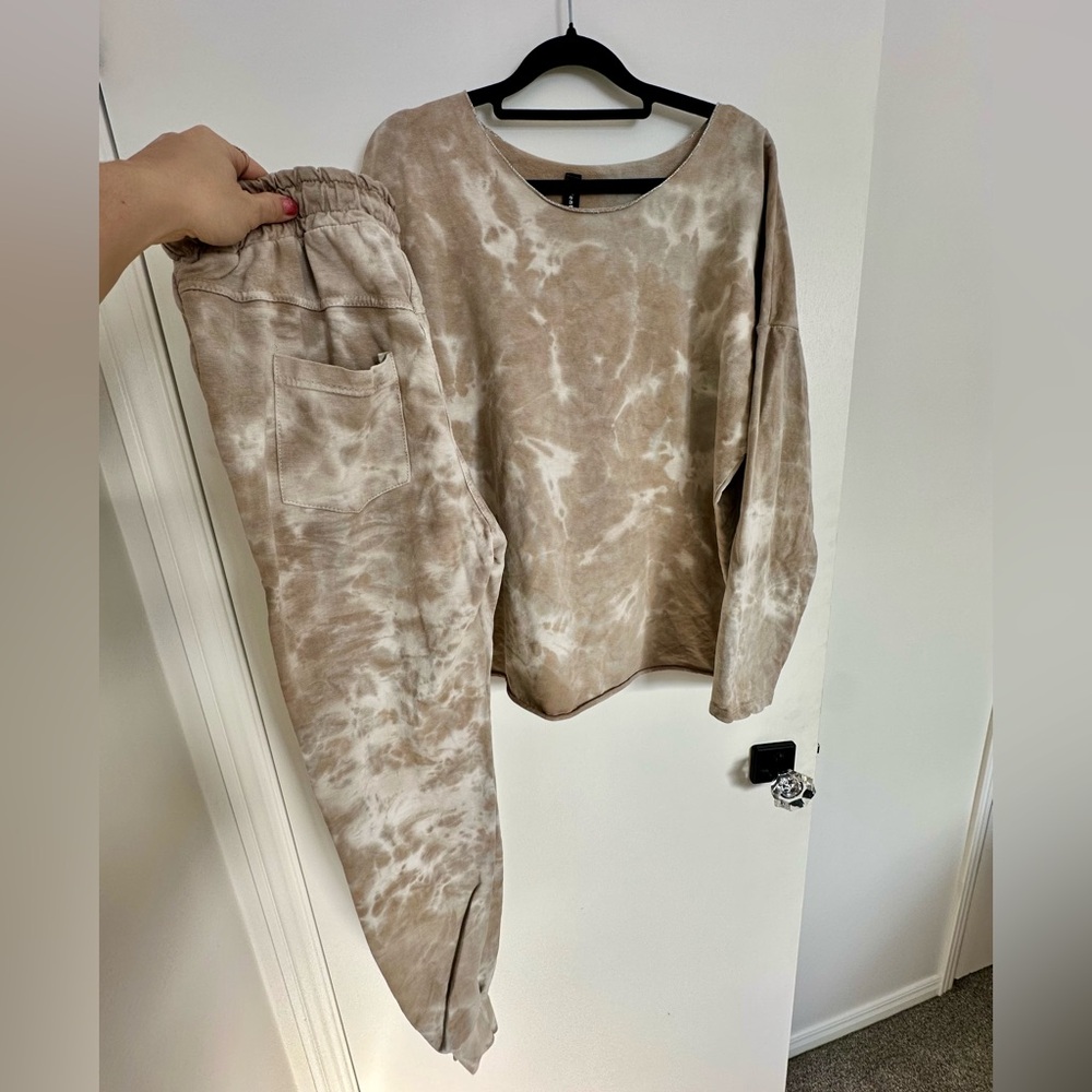 Venti6 Lounge Set